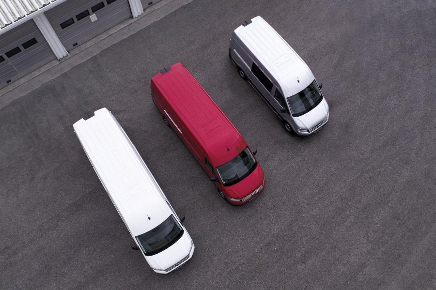  Volkswagen Crafter High Roof Van LWB 2017 года  (WW) (фото 3 из 7)